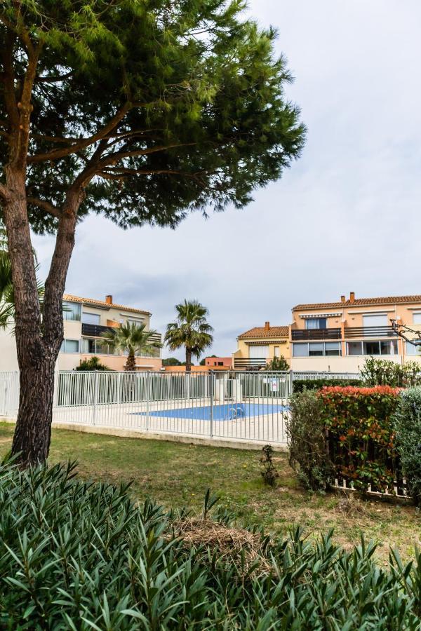 Apartment Cap D'agde Suit'appart T1 Pinede 26 M2 Balcon 10 M2 *